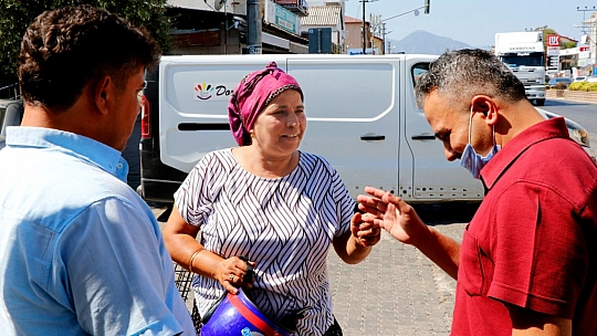 Demirtaş'tan esnaf ziyaretleri sürüyor