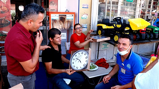 Demirtaş'tan esnaf ziyaretleri sürüyor