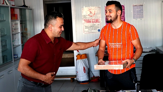 Demirtaş'tan esnaf ziyaretleri sürüyor