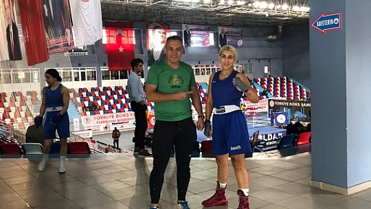 Şampiyonadan madalya ile döndü