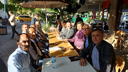 Başkan Öztürk'ten muhtarlar derneğine ziyaret