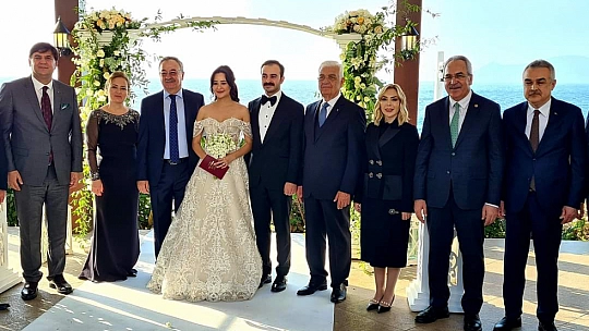 Siyaset ve iş dünyası bu düğünde buluştu