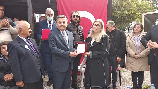 Engelli Çocukları Sevindirdiler