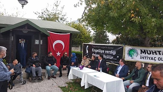 Engelli Çocukları Sevindirdiler