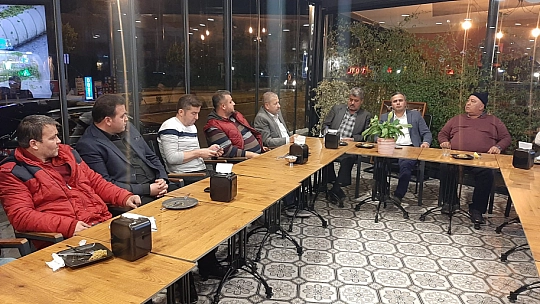 Demirtaş, 'Esnafımızla Alay Ediliyor'