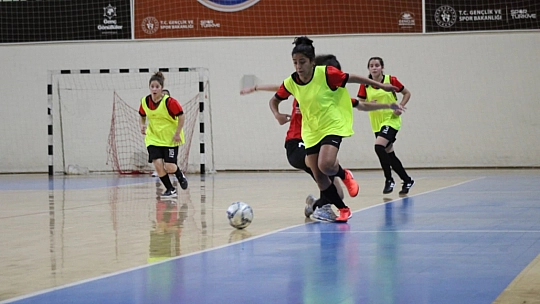 Okul Sporları Tüm Hızıyla Devam Ediyor