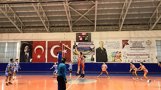 Okul Sporları Tüm Hızıyla Devam Ediyor