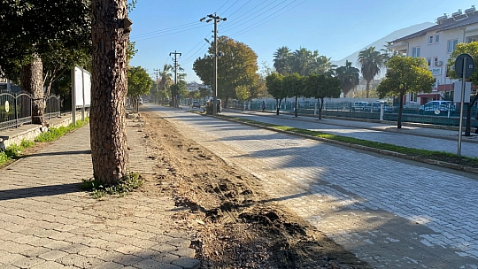 Fethiye'de Yol ve Alt Yapı Çalışmaları Devam Ediyor