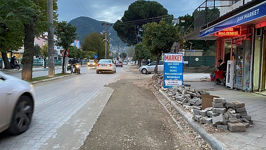 Fethiye'de Yol ve Alt Yapı Çalışmaları Devam Ediyor