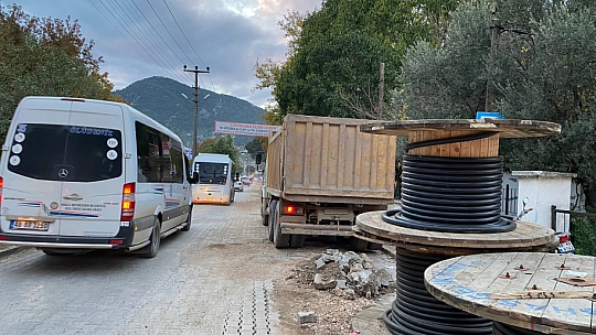 Fethiye'de Yol ve Alt Yapı Çalışmaları Devam Ediyor