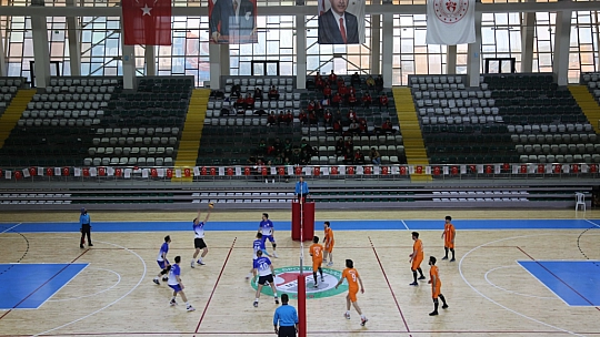 GSB Yurtları Voleybol Grup Şampiyonası Muğla'da başladı