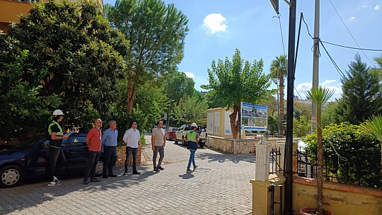 Ekipler Sahaya İndi