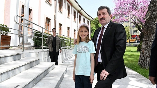 Vali Orhan Tavlı, Şampiyon Sporcular ve Gönüllü Gençlerle Bir Araya Geldi