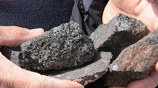 Yatağan'da 180 yıllık zımpara ocağı bulundu