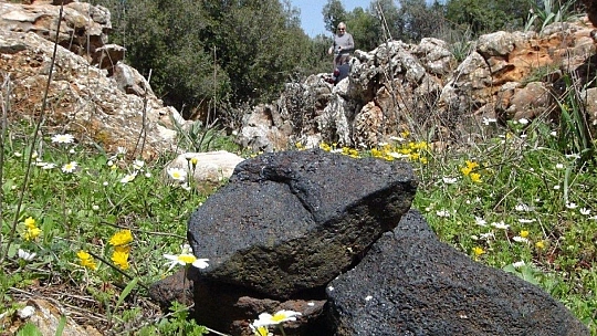 Yatağan'da 180 yıllık zımpara ocağı bulundu
