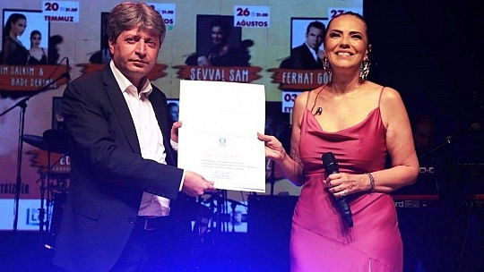 Yeşim Salkım'dan korona virüsle mücadelede 'hijyen' mesajı: 'İslam aleminin kuralları içerisinde hijyen her zaman vardı'