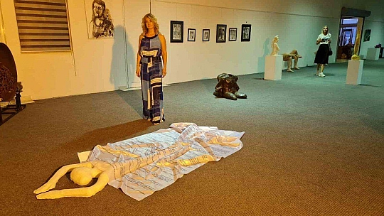 Yüksek lisans öğrencisinin sergisi açıldı