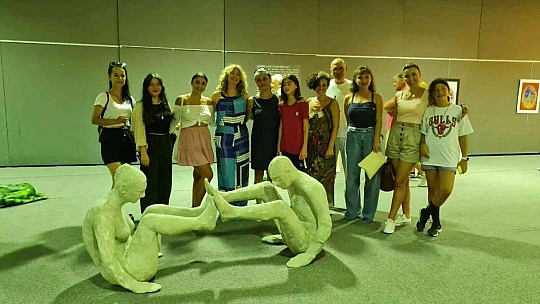 Yüksek lisans öğrencisinin sergisi açıldı