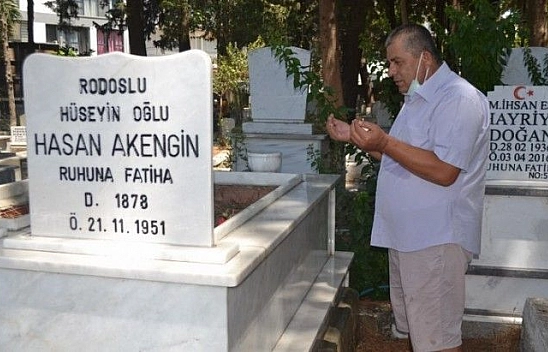 Arefe Günü mezar ziyaretleri unutulmadı