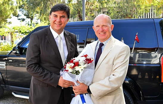 İngiliz Büyükelçi'den Fethiye Belediyesi'ne ziyaret