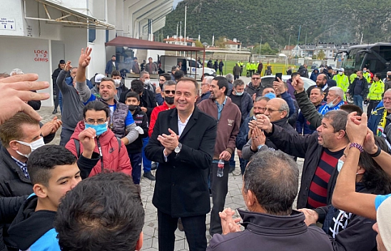 PROFOSYONEL LİGLERİN EN BAŞARILI TAKIMIYIZ