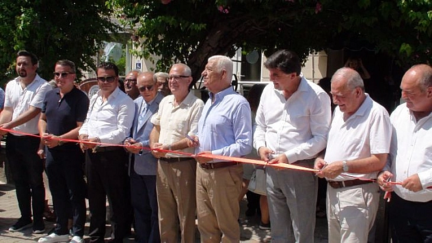 100 Yaş evi açıldı