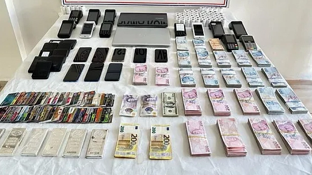 12 ilde düzenlenen eş zamanlı operasyonlarda 3 organize suç örgütü çökertildi, 63 şüpheli yakalandı