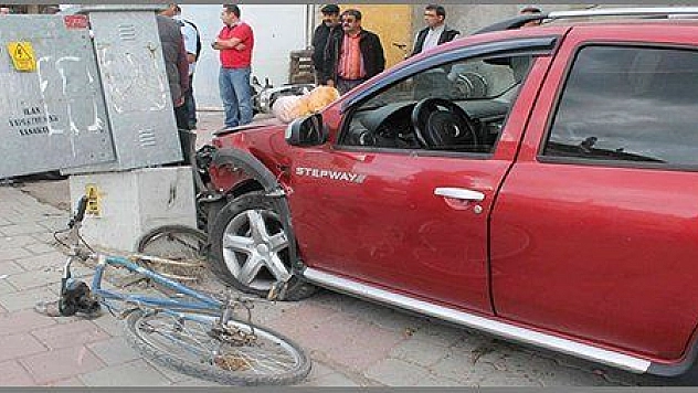 YİNE KIRMIZI IŞIK İHLALİ YİNE KAZA