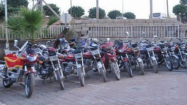 MARMARİS'TE MOTOSİKLET HIRSIZLARI YAKALANDI...