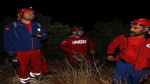 EKİPLER 4 SAAT ARADI