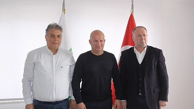 Muğlaspor Tolgay Kerimoğlu ile sözleşme imzaladı