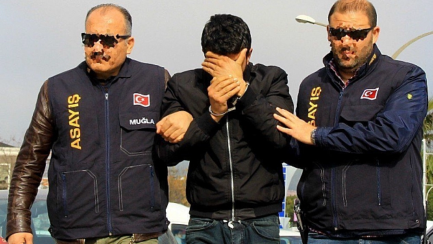 Muğla'da dolandırdı, Aydın'da yakalandı