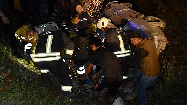 Muğla'da otomobil şarampole devrildi: 1 ölü, 2 yaralı