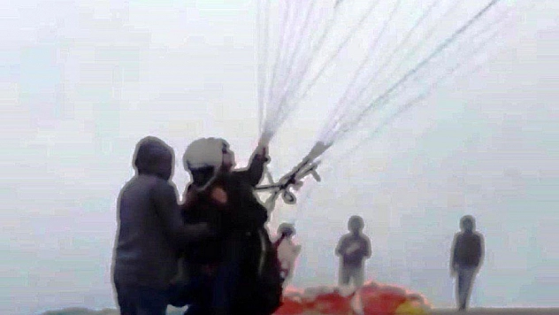 Paraşüt kazasında ölen pilot ve yabancı yolcunun son anları ortaya çıktı
