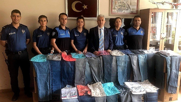 Polislerden örnek davranış