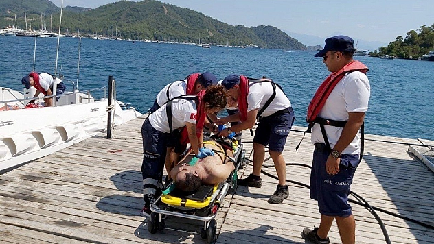 Teknede kalp krizi geçiren turist öldü