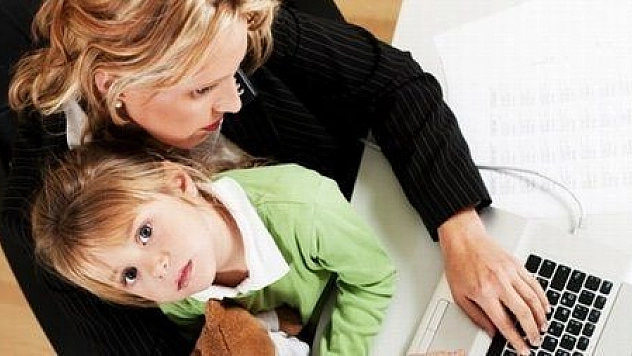 ÇALIŞAN ANNELERE KREŞ ÇEKİ MÜJDESİ