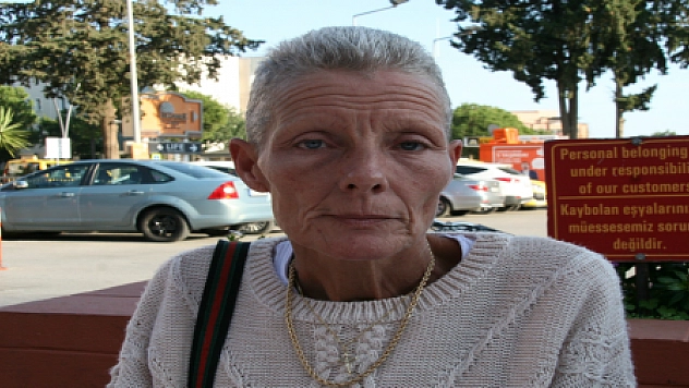 KANSERİ YENMEK İÇİN GELDİ DÜNYASI KARARDI...