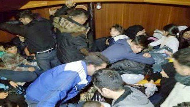 KAÇAKLARI TAŞIYAN TEKNE KARAYA OTURDU...