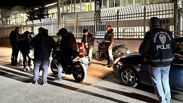 40 bin 83 adet cinsel içerikli ürün ele geçirildi