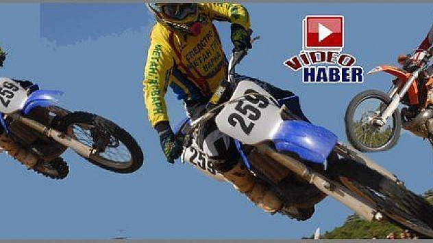 MOTOKROS NEFESLERİ KESTİ...