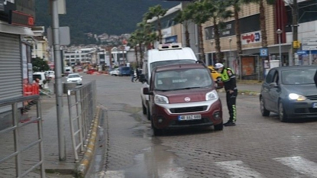 56 saatlik kısıtlamada yağmur sessizliği