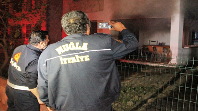 EVDE ÇIKAN YANGIN KORKUTTU...