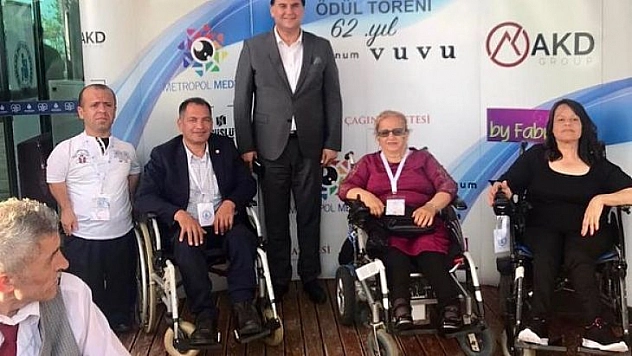 Başkan Karaca'ya Engelli Dostu ödülü