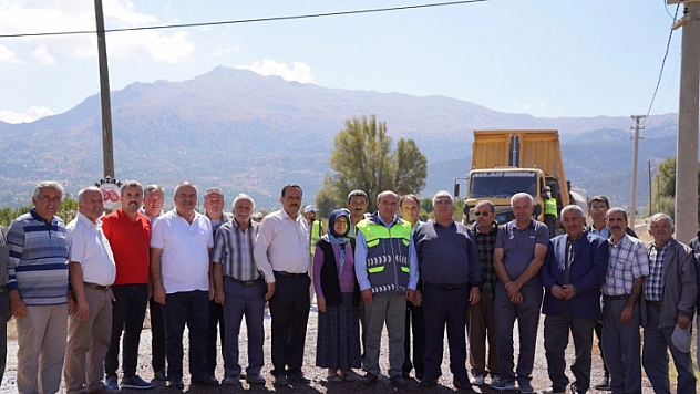 BAŞKAN OTGÖZ, ASFALT ÇALIŞMALARINI YERİNDE İNCELEDİ