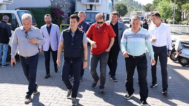 Başkan Ünlü, sanayi sitesini ziyaret etti