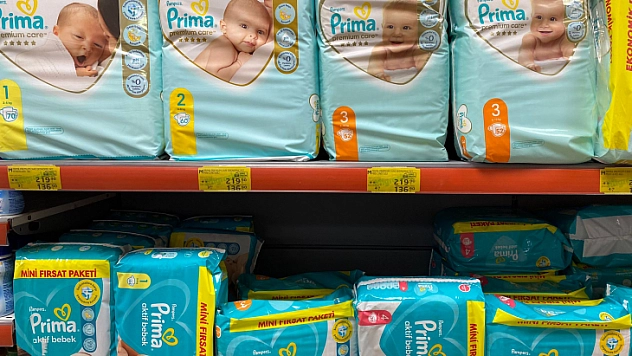 Bebek bezi fiyatları el yakıyor