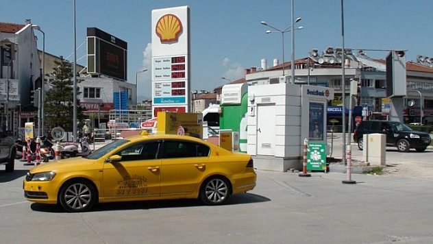 Benzin ve motorine yine zam geliyor!