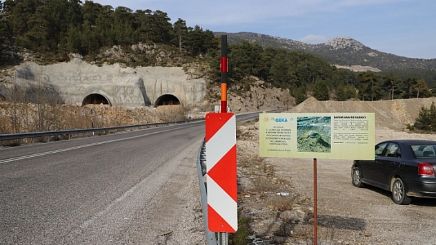 Bilgilendirme tabelaları yüzlerce yıllık göç yollarına yerleştirildi