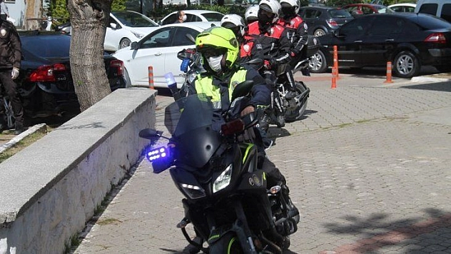 Bin TL'lik ek yardımlar yine evde teslim